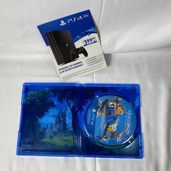 Horizon Zero Dawn PlayStation 4 PS4 Used GREAT - Picture 3 of 4
